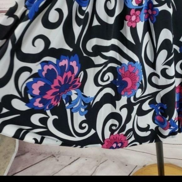 Candies Floral scroll Print Halter Bubble Bottom medium VNECK Dress - Picture 6 of 8